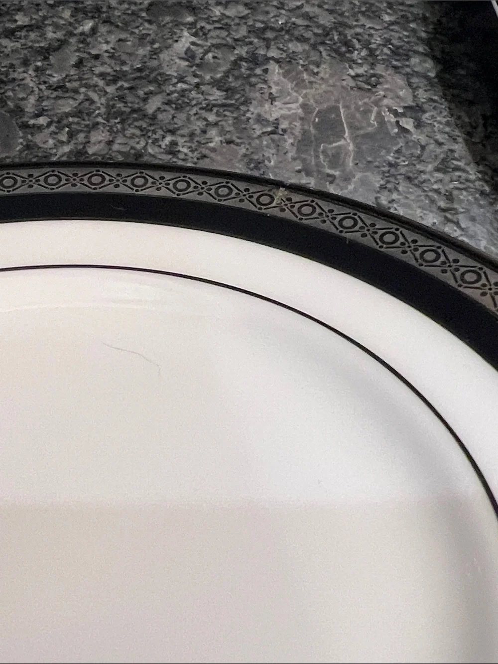 Waterford Colleen 15 Piece Porcelain Set of Fine China Made in England